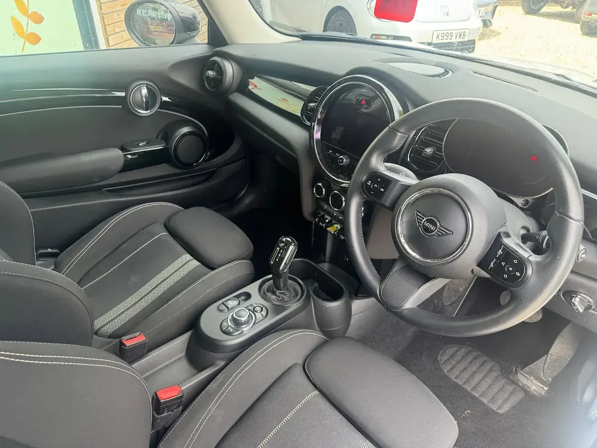Used Mini Cooper S Hatch 135 kW (184 HP) 2021 Silver Hatchback