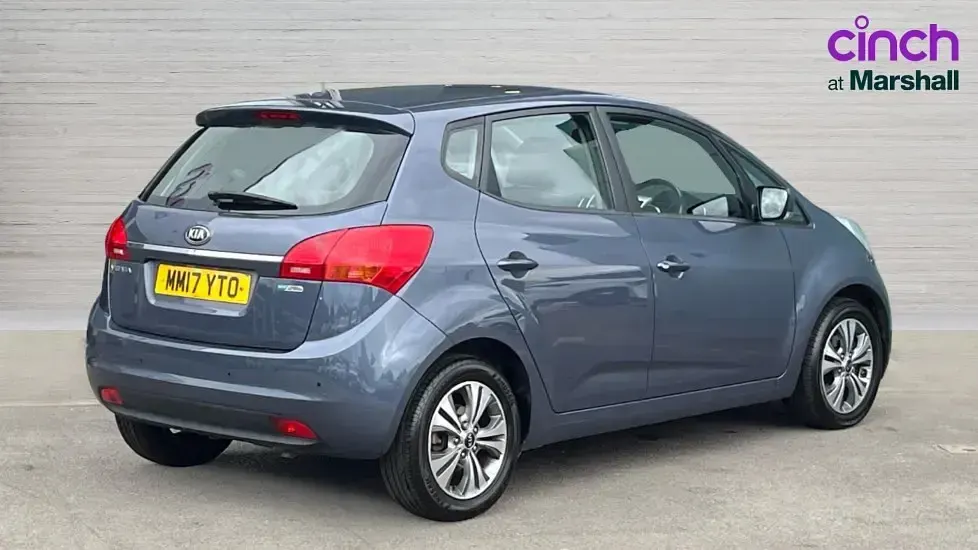 Used Kia Venga 89 HP (65 kW) 2017 Blue Hatchback