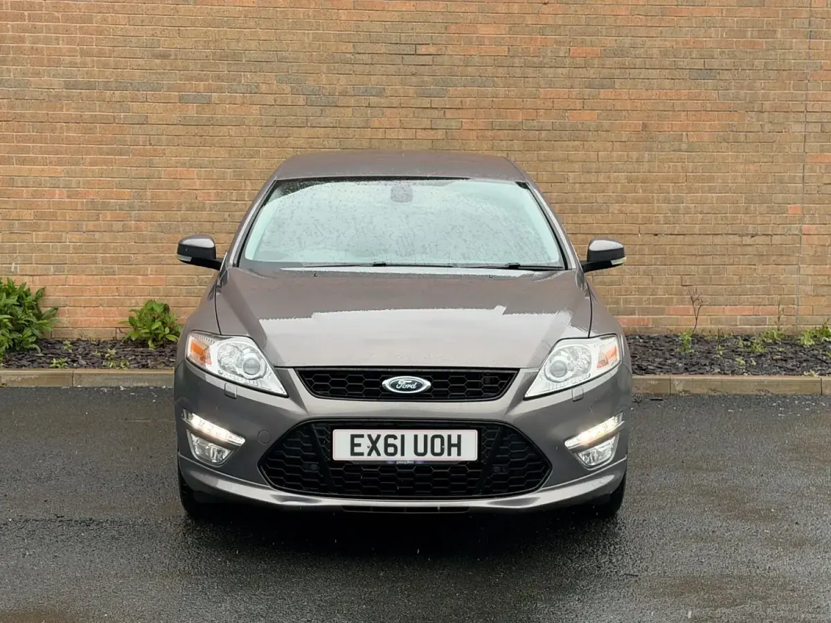 Used Ford Mondeo Titanium X 2011 Brown Hatchback