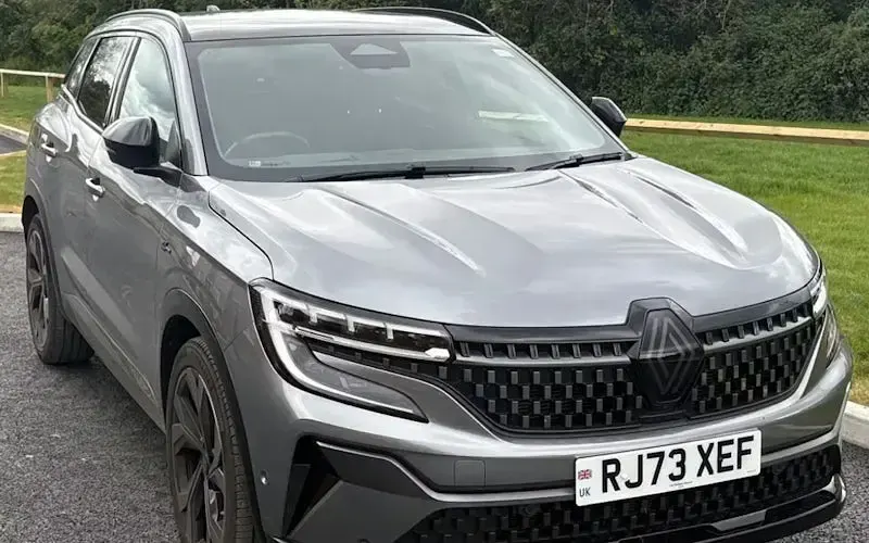 Usado Renault Austral Iconic Esprit Alpine 200 HP (147 kW) 2024 SUV