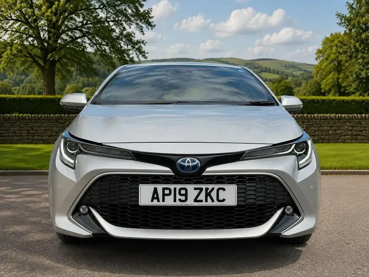 Used Toyota Corolla 2019 Silver Hatchback