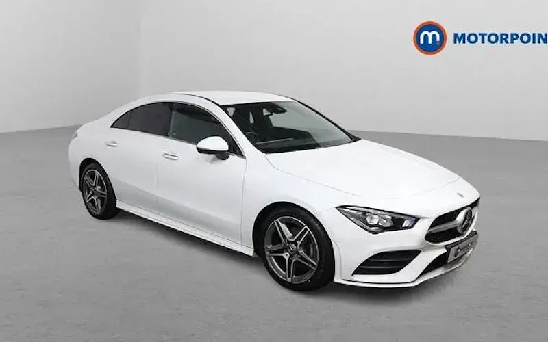 Begagnad Mercedes CLA180 AMG Line Premium 136 HK (100 kW) 2022 Sedan