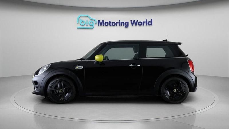 Used Mini Cooper SE Hatch 135 kW (184 HP) 2020 Hatchback