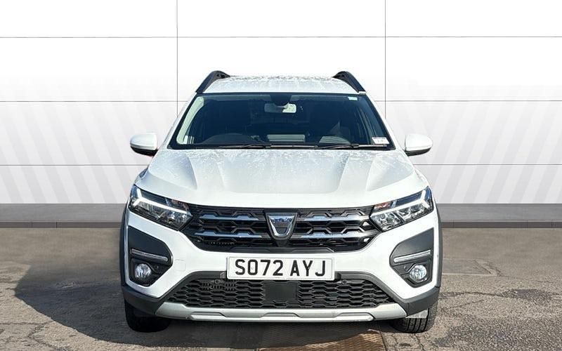 Second-hand Dacia Jogger Comfort 110 CP (80 kW) 2022 Monovolum
