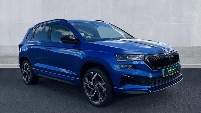 Race blue metallic Used 2025 Skoda Karoq SportLine SUV | £31,290 (Expensive) - Image 1/4