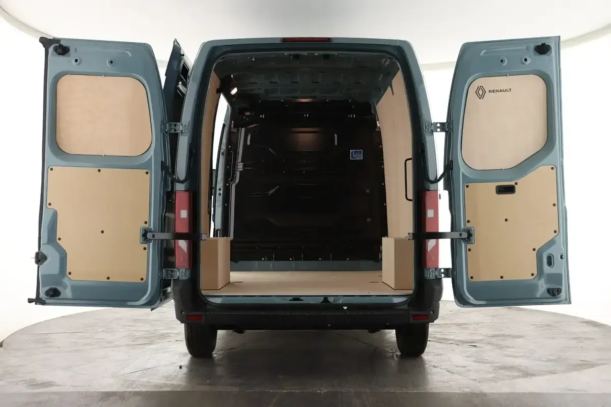 Novo Renault Master 2026 Azul Monovolume