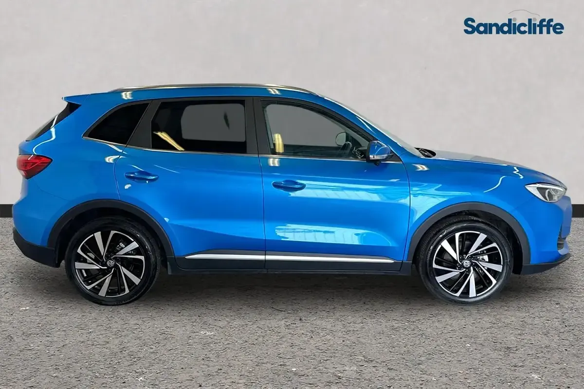 Used MG ZS Trophy 196 HP (144 kW) 2024 Metallic  pimlico blue SUV