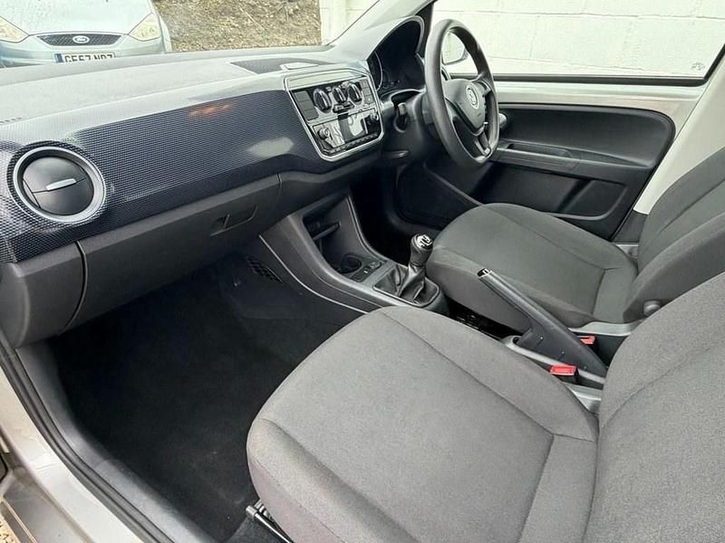 Used VW up! move up! 60 HP (44 kW) 2018 Silver Hatchback
