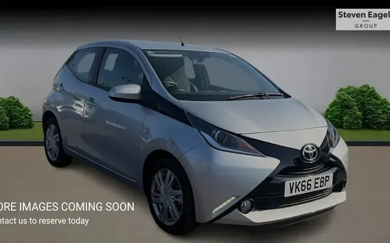 Used Toyota Aygo x-press 69 HP (50 kW) 2016 Hatchback