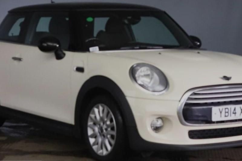 White Used 2014 Mini Cooper D Hatch Hatchback | £3,995 (Fair price) - Image 1/1