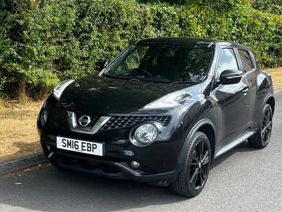 Used Nissan Juke N-Connecta 115 HP (84 kW) 2016 Black SUV