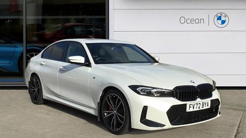 White Used 2022 BMW 320 M Sport Sedan | £29,450 (A bit pricey) - Image 1/4