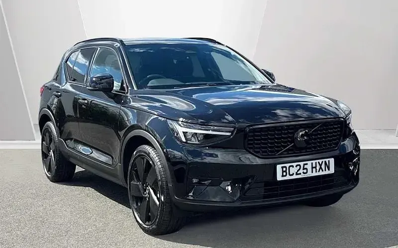 Used Volvo XC40 Plus 163 HP (119 kW) 2025 SUV