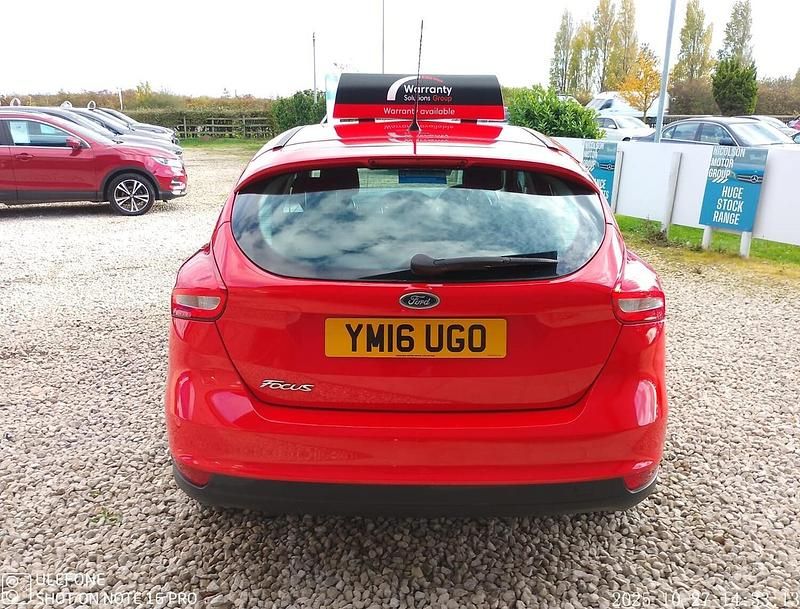 Used Ford Focus Style 85 HP (62 kW) 2016 Red Hatchback
