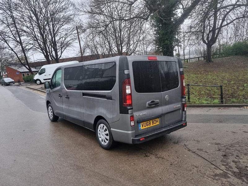 Used Vauxhall Vivaro Sportive 125 HP (91 kW) 2018 Grey MPV