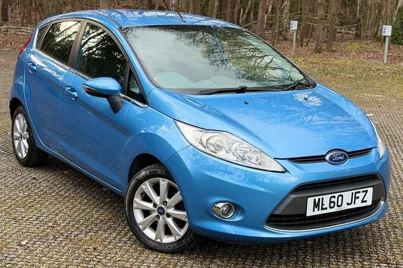 Used Ford Fiesta Zetec 96 HP (70 kW) 2010 Blue Hatchback