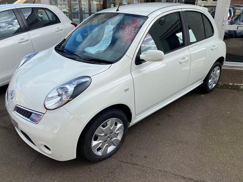 Used Nissan Micra Acenta 88 HP (64 kW) 2009 White Hatchback