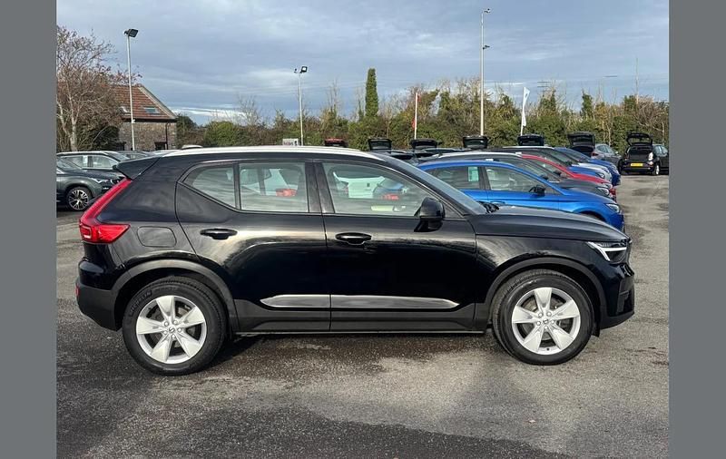 Used Volvo XC40 Core 161 HP (118 kW) 2022 Black SUV