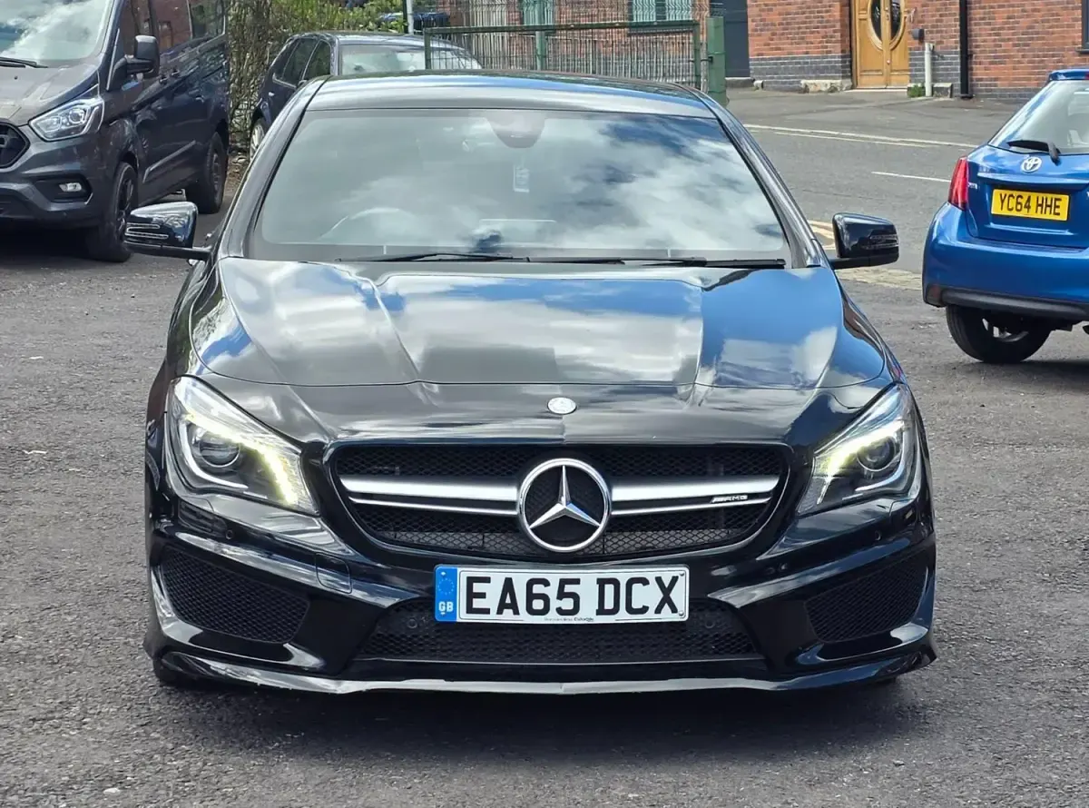 Usado Mercedes CLA200 AMG 136 HP (100 kW) 2015 Preto Sedan