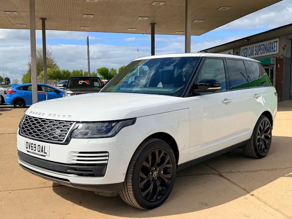 Used Land Rover Range Rover Vogue SE 404 HP (297 kW) 2019 White SUV