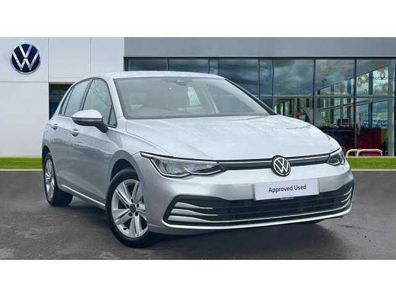 Used 2023 VW Golf VIII | £17,197 (Super price) - Image 1/4