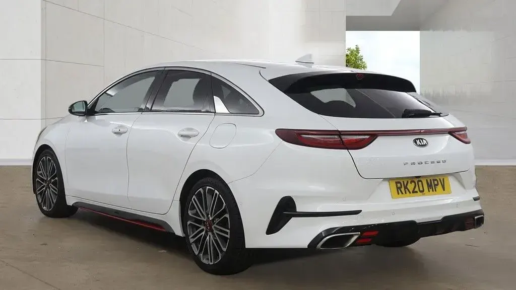 Used Kia ProCeed GT 201 HP (147 kW) 2020 White Estate