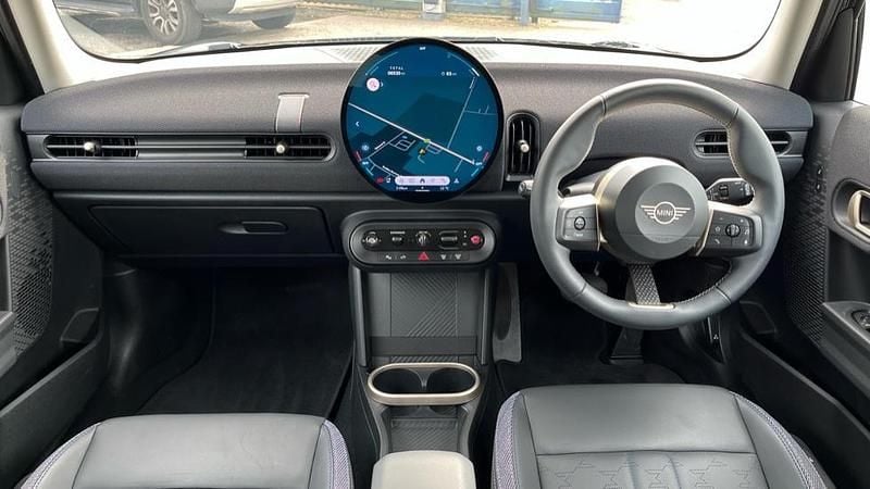 Used Mini Cooper Hatch 154 HP (113 kW) 2024 Black Hatchback