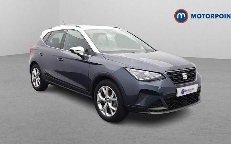 Grey Used 2022 Seat Arona FR SUV | £15,449 (Fair price) - Image 1/4