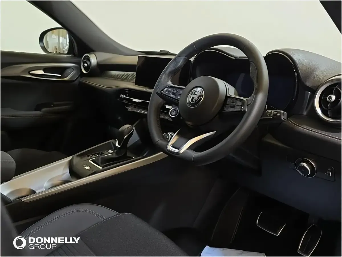 New Alfa Romeo Tonale Sprint 158 HP (116 kW) 2026 Black SUV