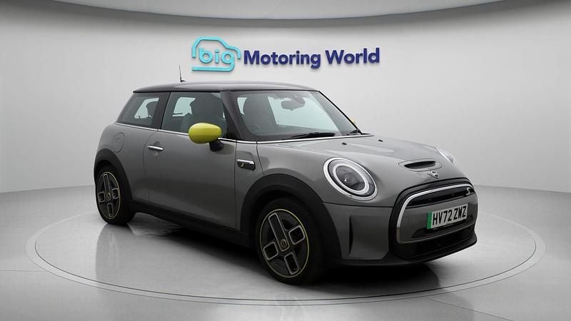 Used 2022 Mini Cooper SE Hatch Hatchback | £15,800 (Fair price) - Image 1/4