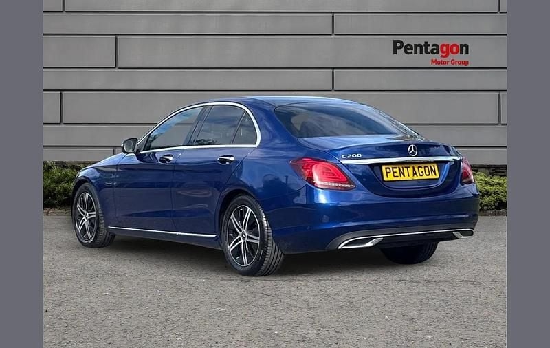 Używany Mercedes C200 Premium Plus 180 KM (132 kW) 2019 Niebieski Sedan/Limuzyna