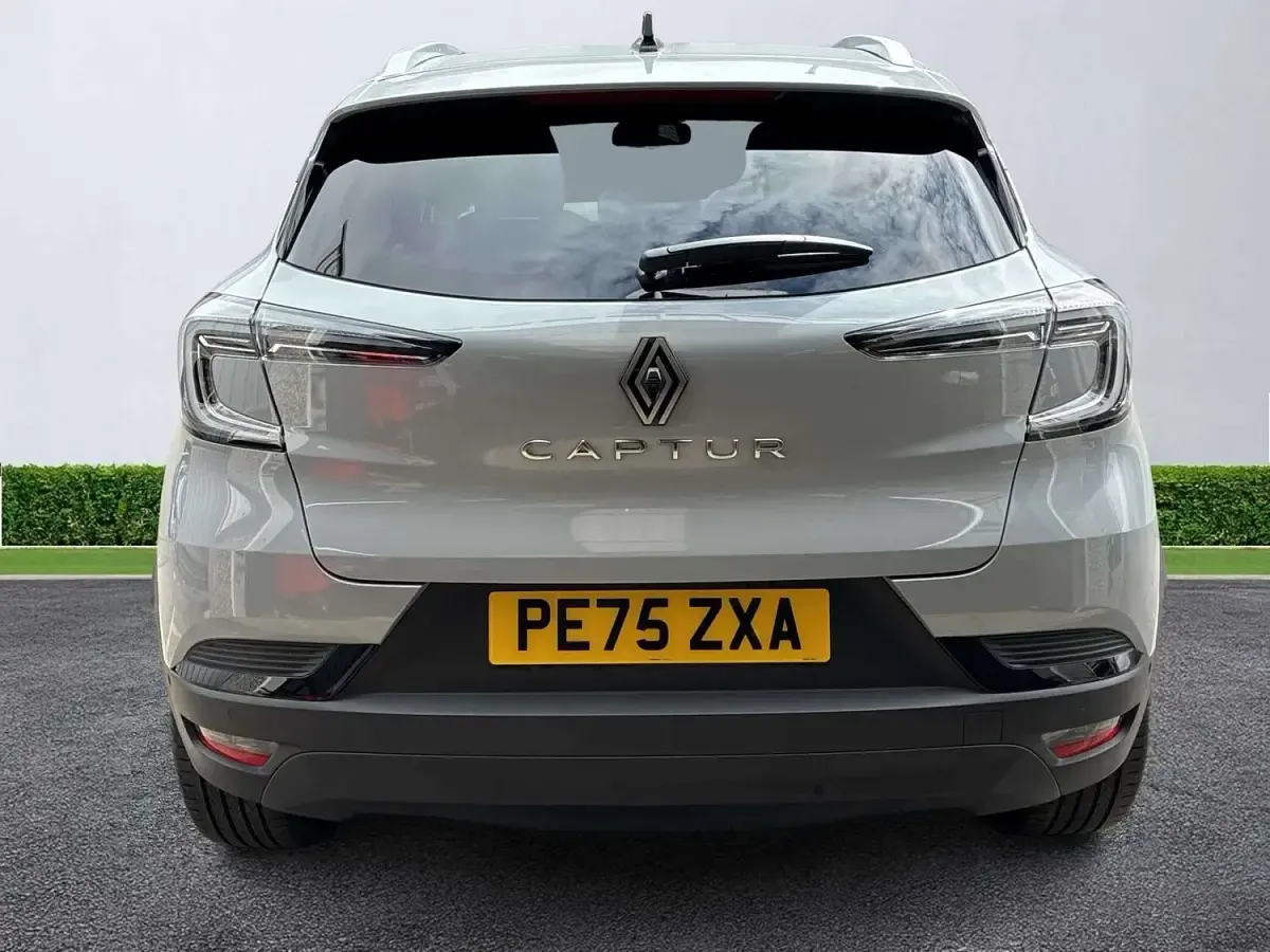 Used Renault Captur Techno 91 HP (66 kW) 2025 Grey  SUV