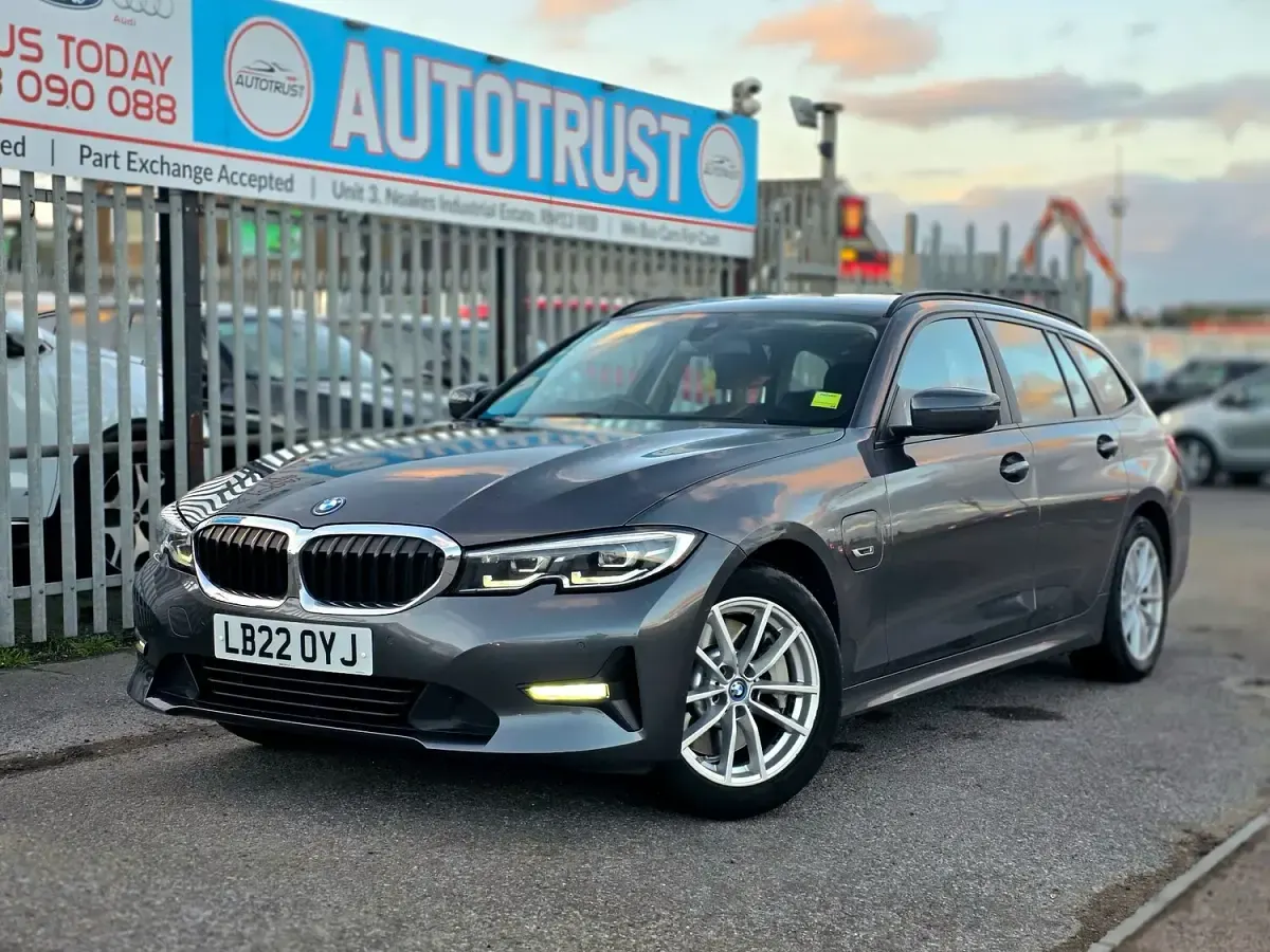 Used BMW 330e Performance 2022 Grey Estate