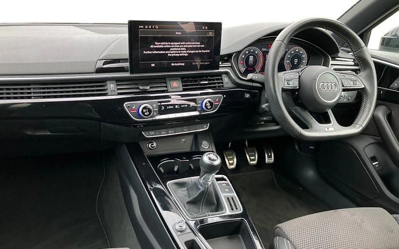 Used Audi A4 Black Edition 150 HP (110 kW) 2020 White Estate