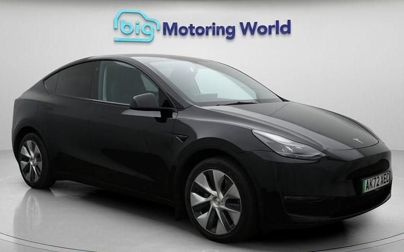 Used 2025 Tesla Model Y Long Range AWD SUV | £26,300 (Super price) - Image 1/4