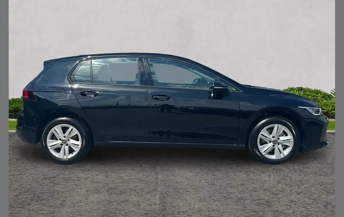 Used VW Golf VIII Life 115 HP (84 kW) 2026 Black Hatchback