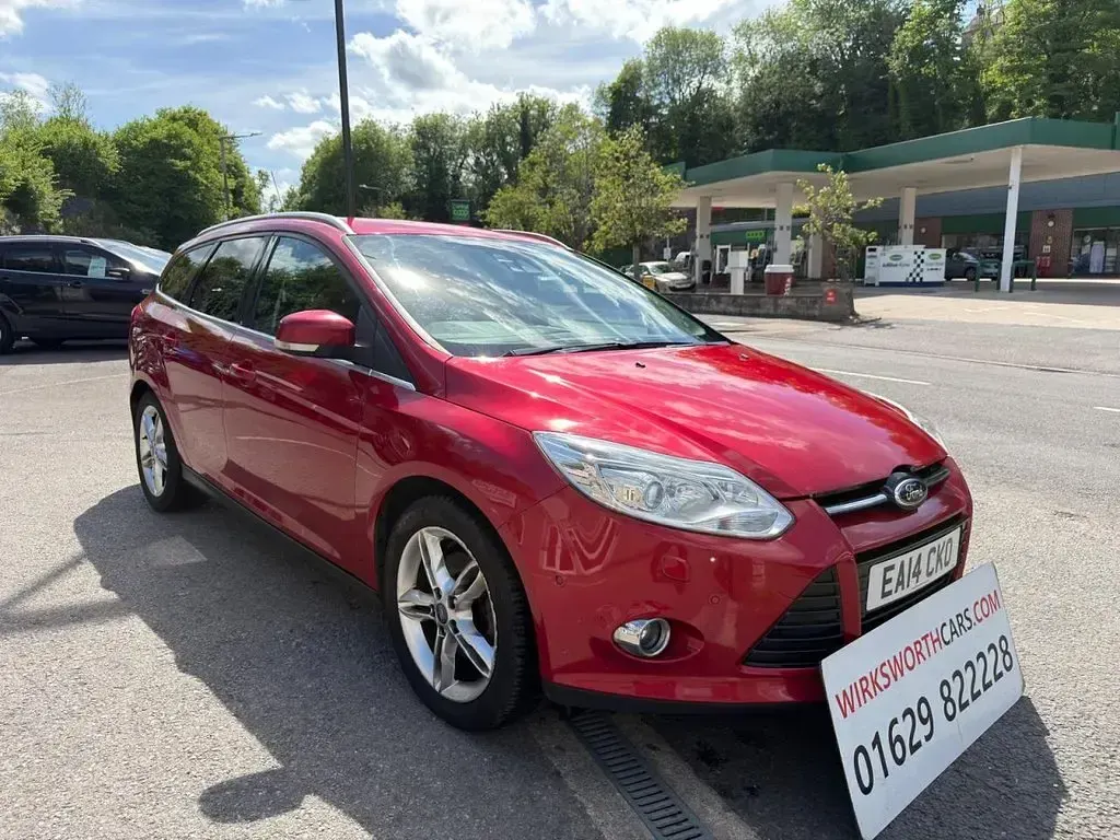 Used Ford Focus Titanium X 2014 Red Estate