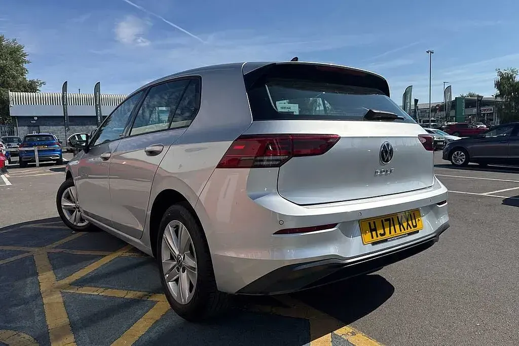 Used VW Golf VIII 115 HP (84 kW) 2021 Hatchback