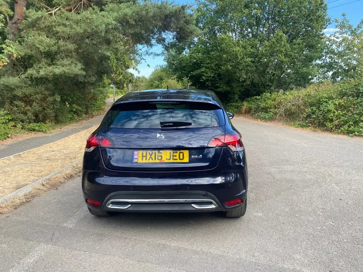 Used DS Automobiles DS4 Elegance 120 HP (88 kW) 2016 Blue Hatchback