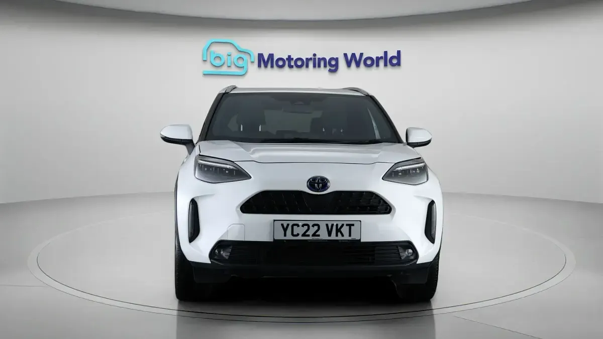 Used Toyota Yaris Design 114 HP (83 kW) 2022 Hatchback