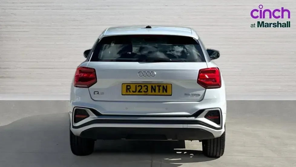Used Audi Q2 S-Line 150 HP (110 kW) 2023 White SUV