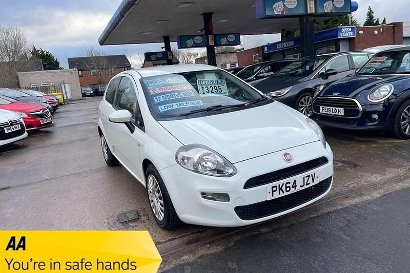 White Used 2014 Fiat Punto Pop Hatchback | £3,295 (Fair price) - Image 1/1