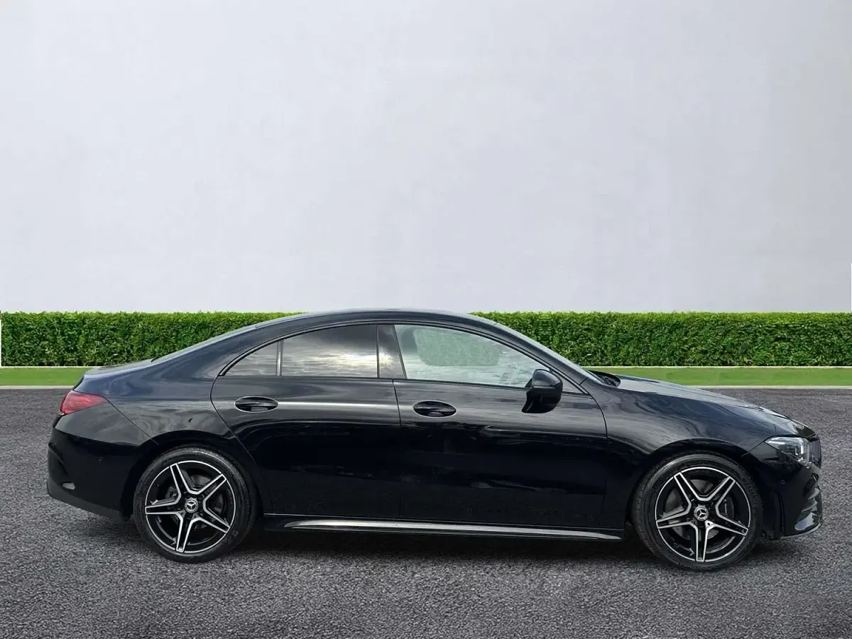 Usado Mercedes CLA200 Executive 2022 Preto Coupé