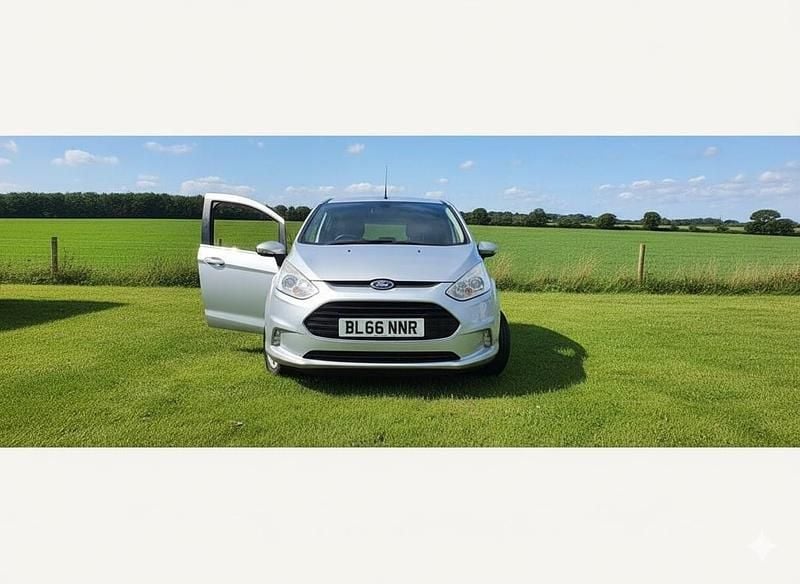 Used Ford B-MAX Zetec 100 HP (73 kW) 2016 Silver MPV