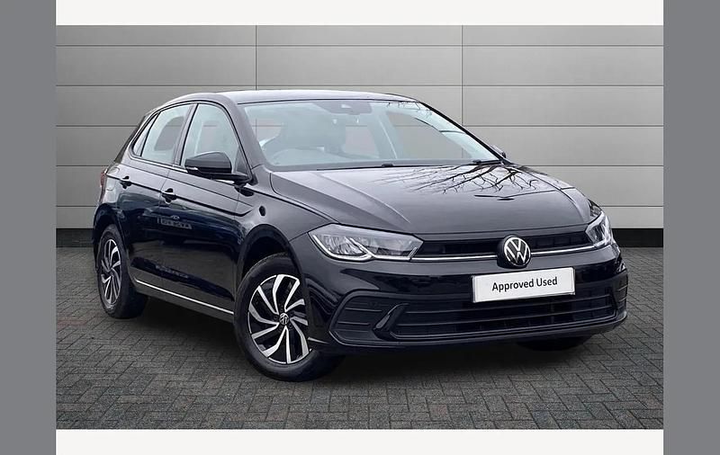 Used VW Polo Life 95 HP (69 kW) 2022 Black Hatchback