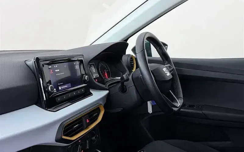 Used Seat Arona SE 95 HP (69 kW) 2025 SUV