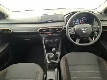 Used Dacia Sandero Essentiel 91 HP (66 kW) 2022 White Hatchback
