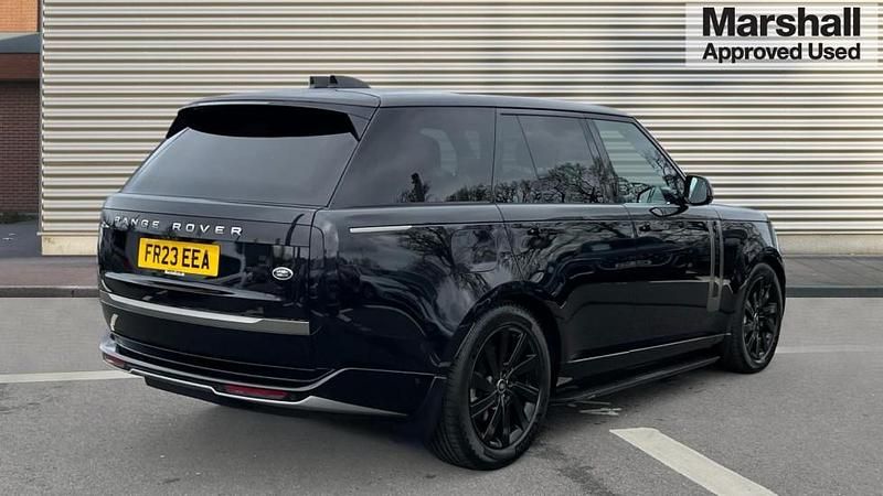 Used Land Rover Range Rover SE 300 HP (220 kW) 2023 Black SUV