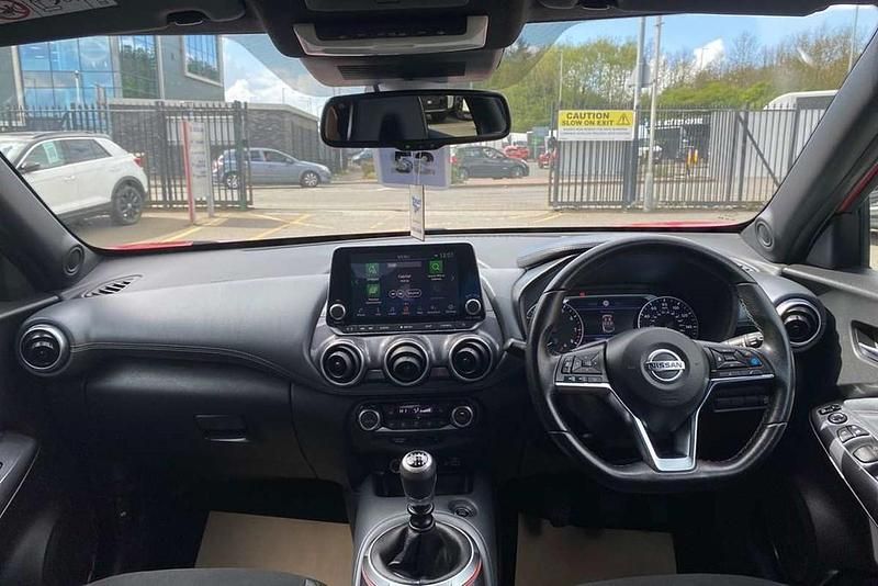 Used Nissan Juke Tekna 112 HP (82 kW) 2021 Red SUV