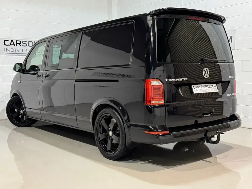 Used VW Transporter Highline 204 HP (150 kW) 2017 Black Van